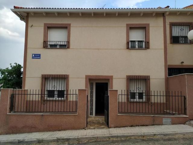 Chalet en venta en Tribaldos, Castilla-La Mancha