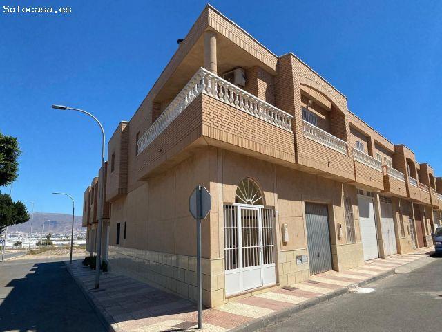 Casa en venta en Los Depósitos, Roquetas De Mar
