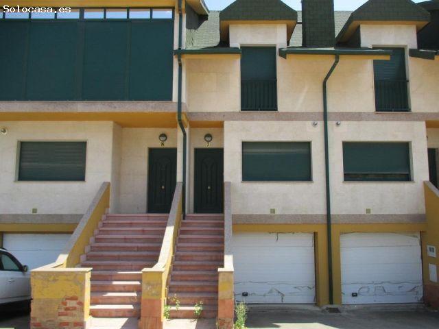 Casa en venta en La Robla, León