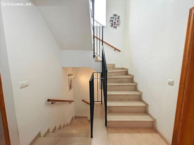 Casa en venta en La Hoya de Buñol, Valencia