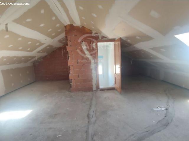 Chalet en venta en Olías Del Rey, Castilla-La Mancha
