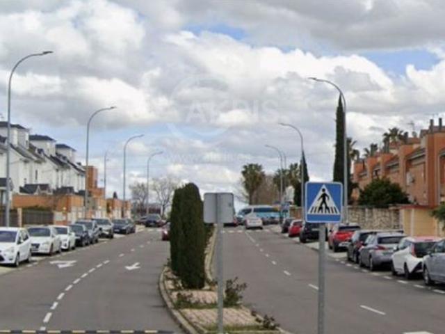 Chalet en venta en Parla, Madrid