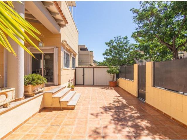 Chalet en venta en Atzavares, el Baix Vinalopó