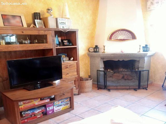 Casa en venta en Burgohondo, Castilla y León