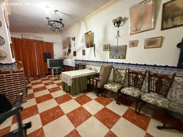 Casa en venta en Benacazón, Andalucía