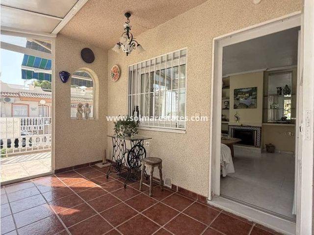 Chalet en venta en Residencial Al Andalus I, Orihuela