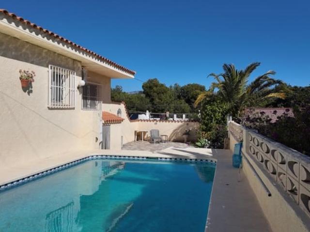 Chalet en venta en la Marina Baixa, Valencia