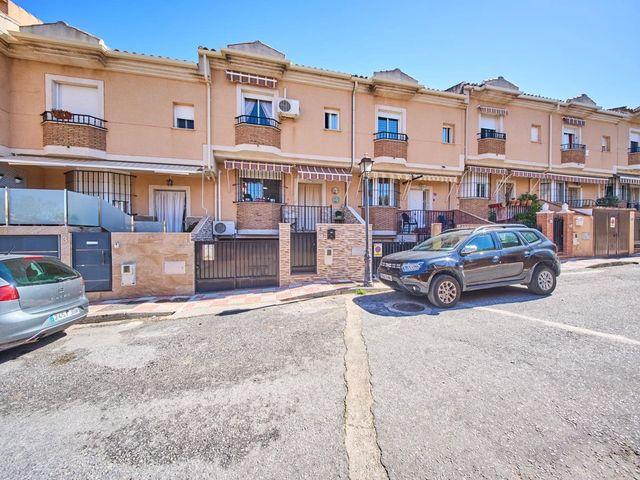 Chalet en venta en La Zubia, Granada