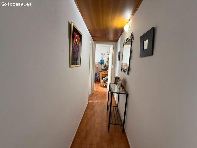 Casa en venta en Utrera, Andalucía