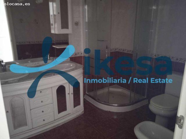 Casa en venta en Puebla De La Calzada, Badajoz