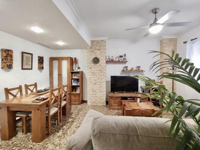 Chalet en venta en la Vila, Sagunt / Sagunto