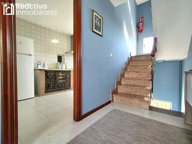 Casa en venta en A Rocha Vella, Santiago