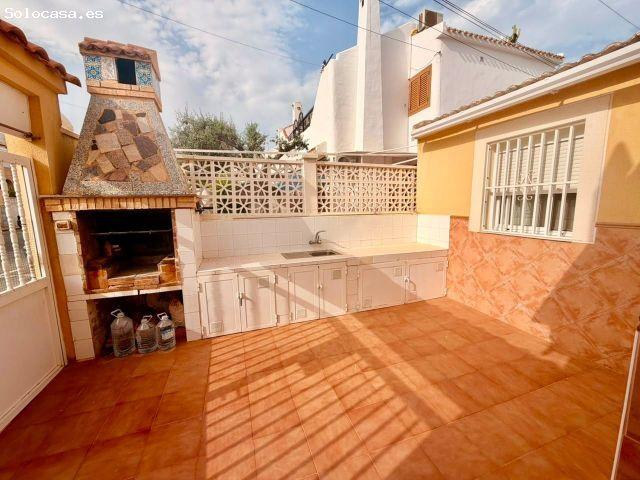 Casa en venta en La Rosaleda, Torrevieja