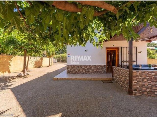Casa en venta en Benajarafe, La Axarquía