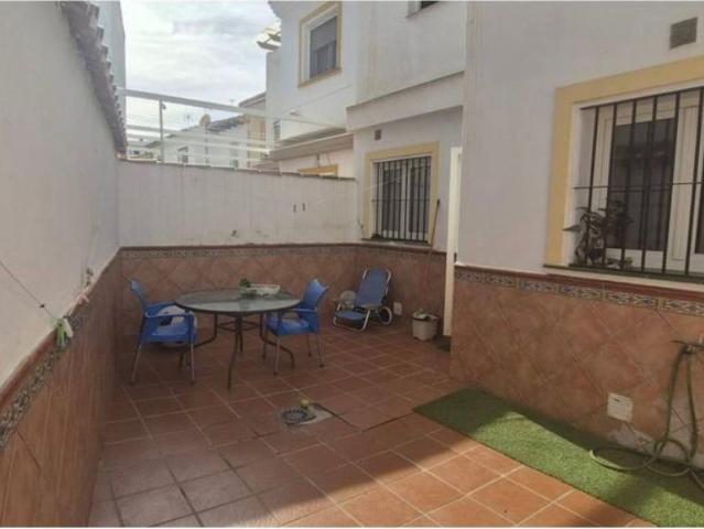 Casa en venta en Benamocarra