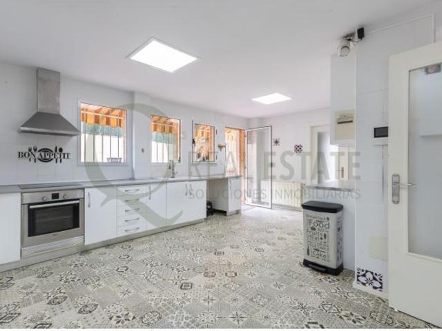 Casa en venta en Cabo de las Huertas, l'Alacantí