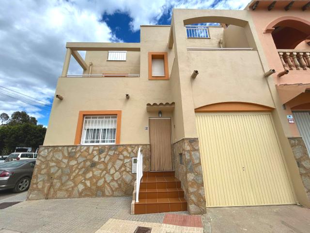 Casa en venta en Almería, Andalucía