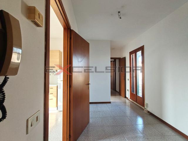 Appartamento in affitto a Borgo Dolomiti, Adria