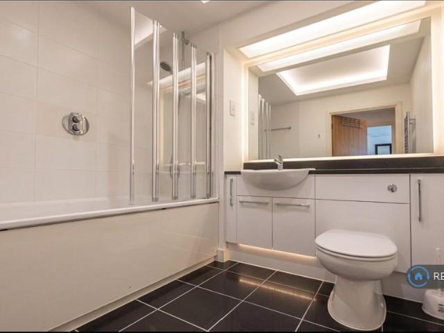 House for rent in Canning Town, Greater London