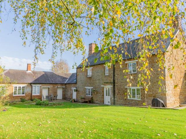 House for rent in Adstone, Northamptonshire