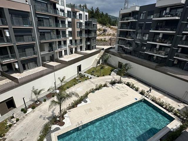 Bornova, İzmir içerisinde satılık mülk
