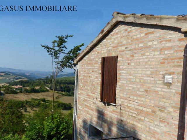 Appartamento in affitto a Tufo, Marche
