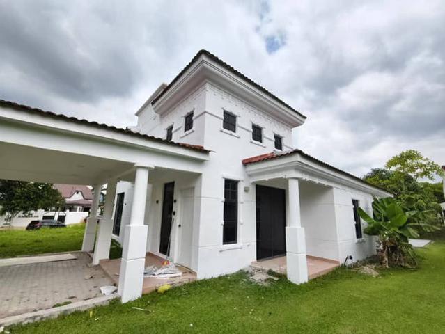 Bungalow for sale in Malaka