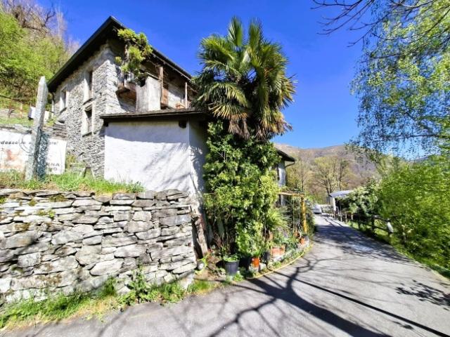 Zweifamilienhaus kaufen in Onsernone, Tessin