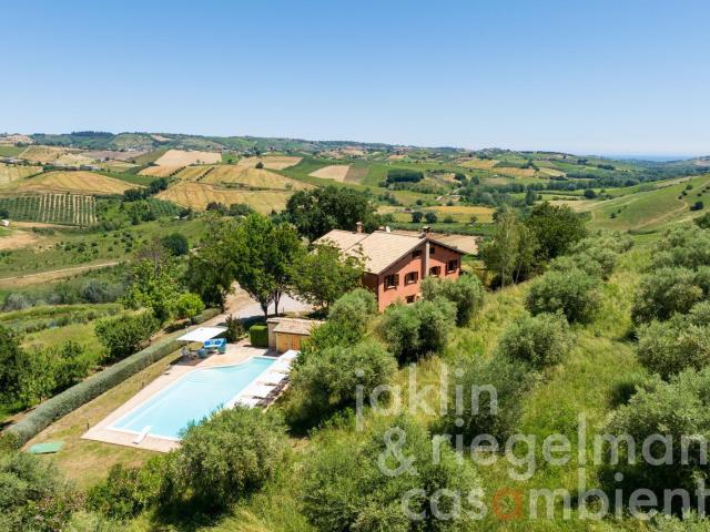 Casa in vendita a Città Sant'angelo, Abruzzo
