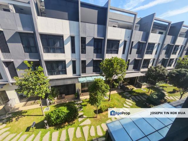 House for sale in Taman Bukit Serdang Seksyen 13, Majlis Bandaraya Subang Jaya