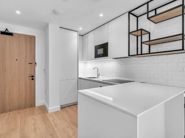House for rent in Alperton, Greater London