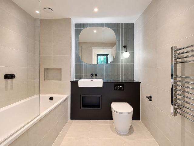 Apartment for rent in Mill Meads, Greater London