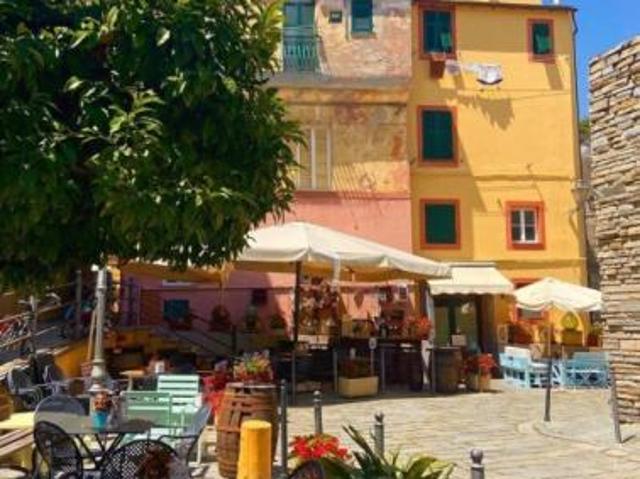 Locale Commerciale in affitto a Varazze, Liguria