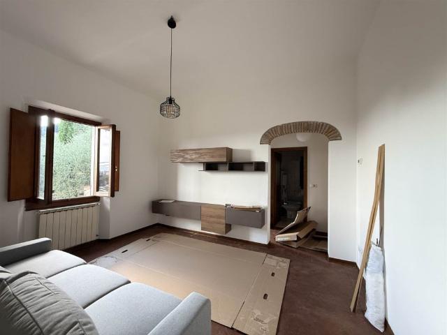 Appartamento in affitto a Pizzidimonte, Prato