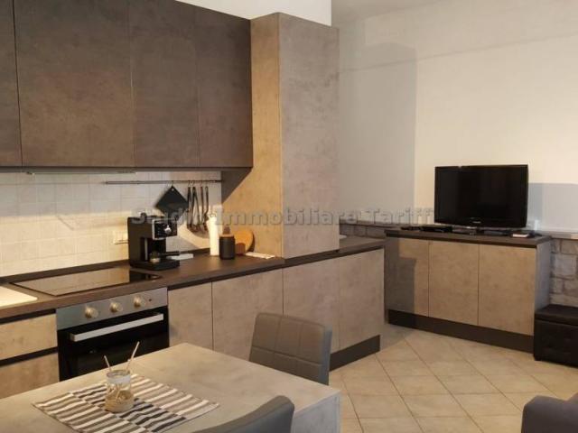 Appartamento in affitto a Centro Direzionale, Prato