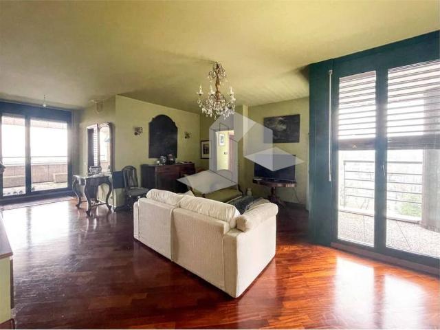 Appartamento in affitto a Re, Reggio Emilia