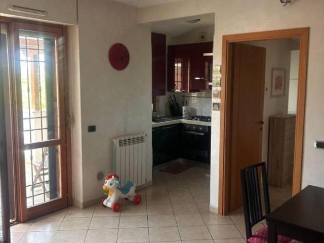 Appartamento in affitto a Municipio Roma VI, Roma Capitale