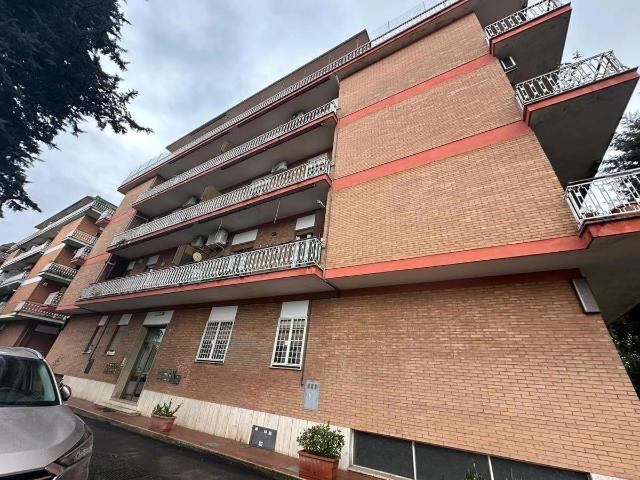 Appartamento in affitto a Guidonia Montecelio, Roma Capitale