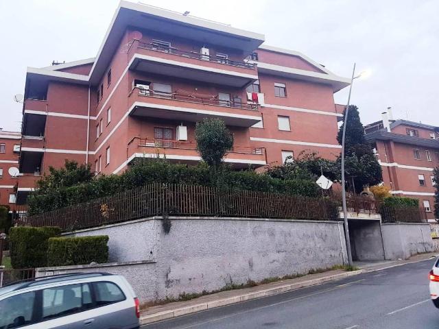 Appartamento in affitto a Colle Sant'Antonino, Roma Capitale