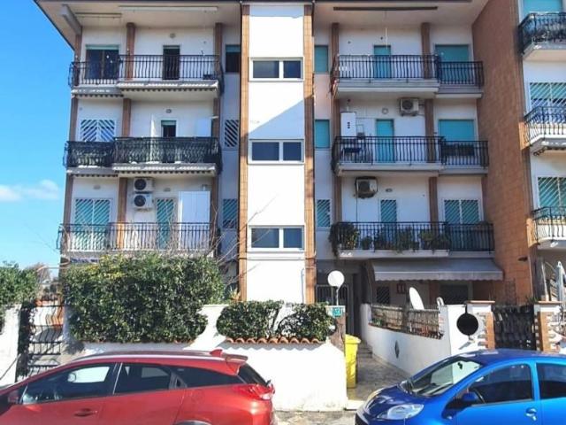 Appartamento in affitto a Laurentum, Roma Capitale