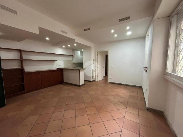 Appartamento in affitto a Municipio Roma I, Roma Capitale