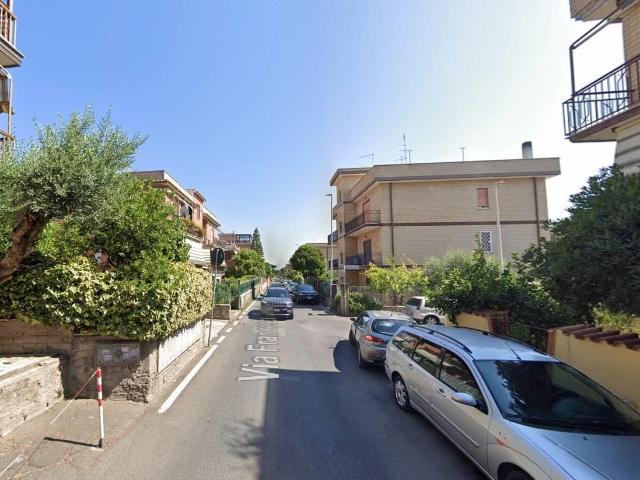 Appartamento in affitto a Municipio Roma X, Roma Capitale