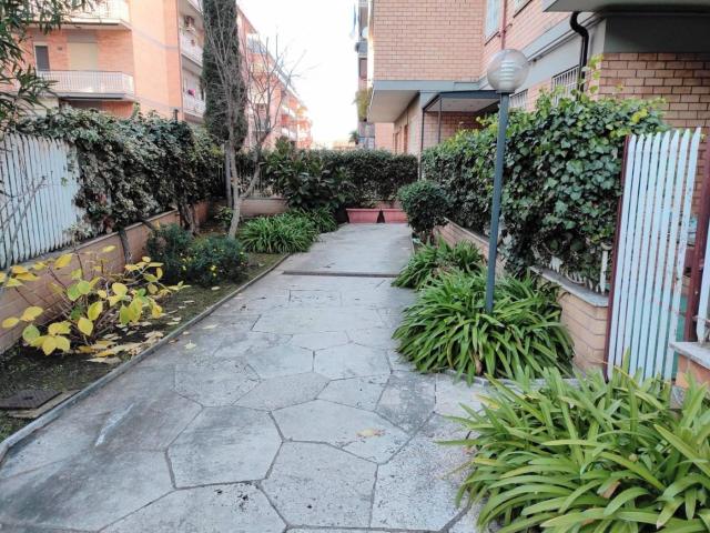 Appartamento in affitto a Municipio Roma IV, Roma Capitale