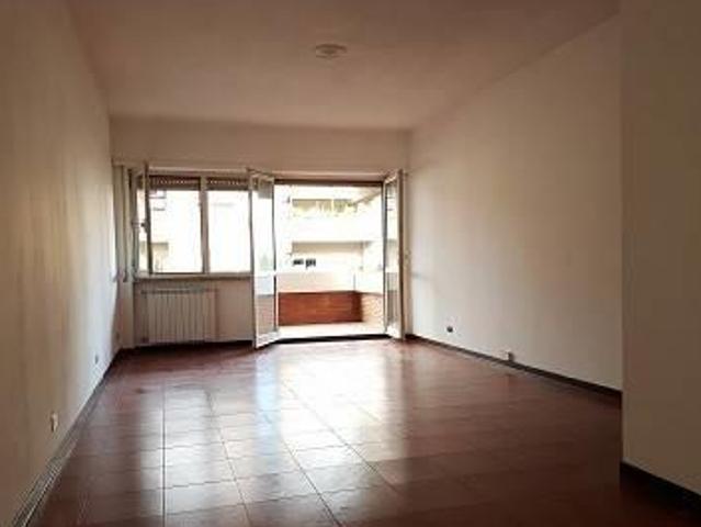 Appartamento in affitto a Municipio Roma IX, Roma Capitale