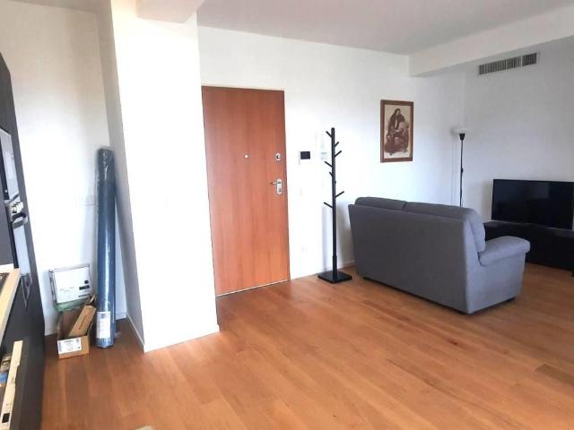 Appartamento in affitto a Municipio Roma IX, Roma Capitale