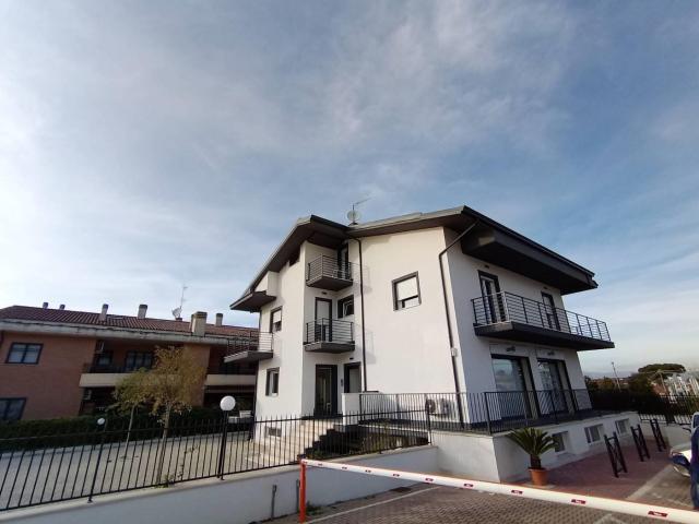 Appartamento in affitto a Municipio Roma VII, Roma Capitale