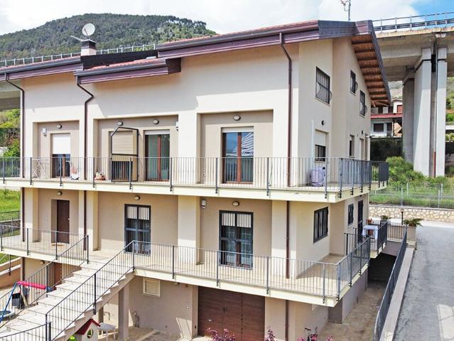 Appartamento in affitto a Santa Barbara, Tornimparte