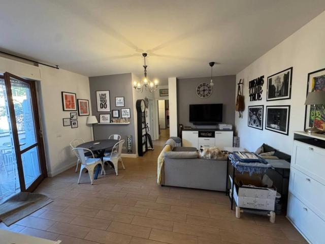 Appartamento in affitto a Giardino di Roma, Roma Capitale