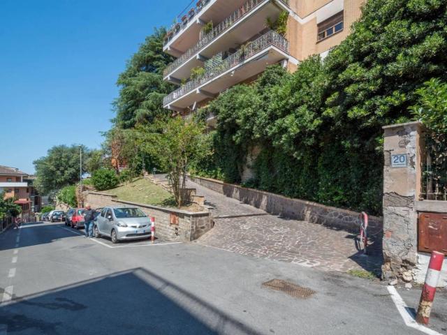 Appartamento in affitto a Municipio Roma XV, Roma Capitale