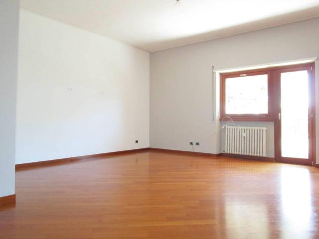 Appartamento in affitto a Mostacciano, Roma Capitale
